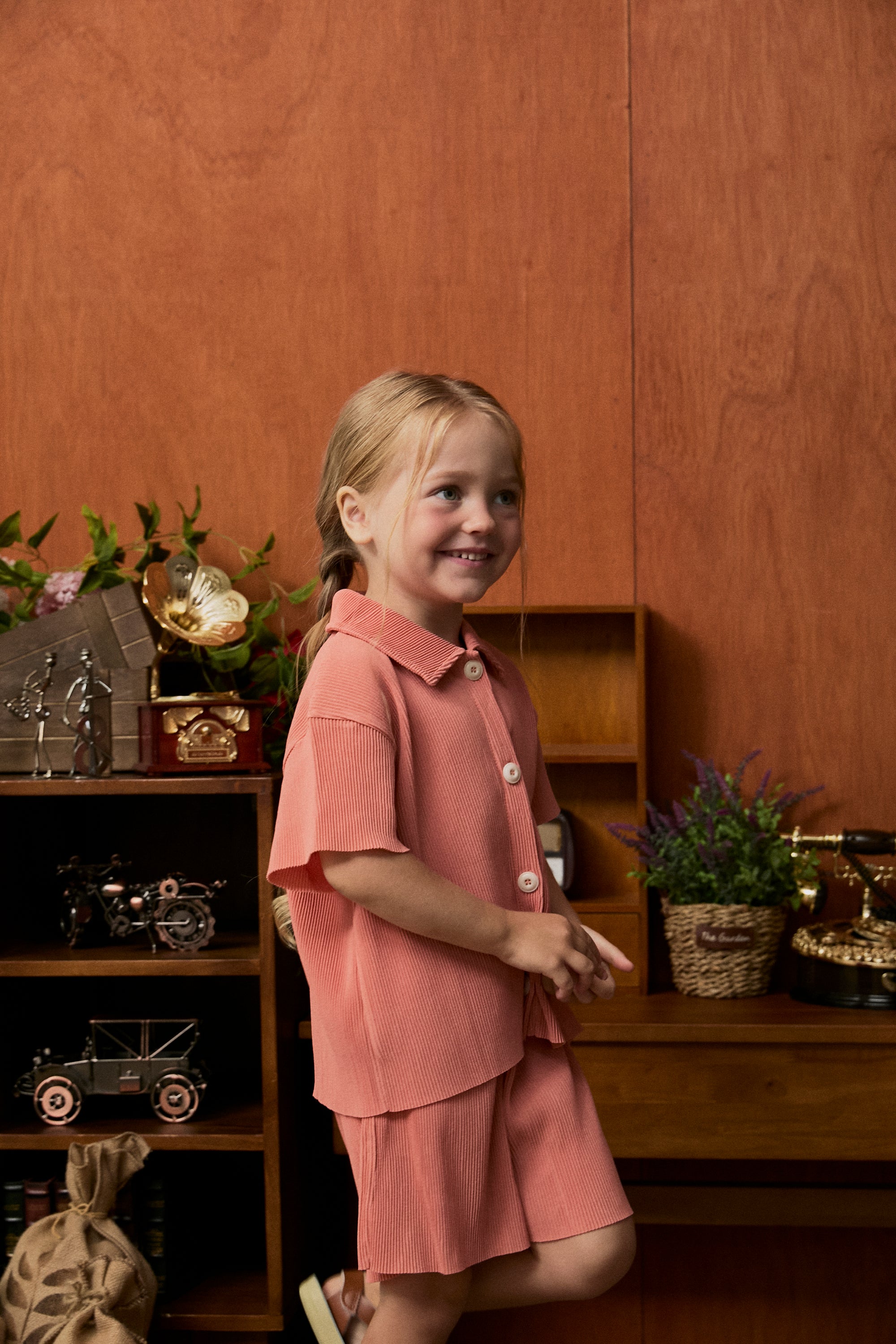 Pastel Collar Pleats Top & Bottom Set - Apricot Pink