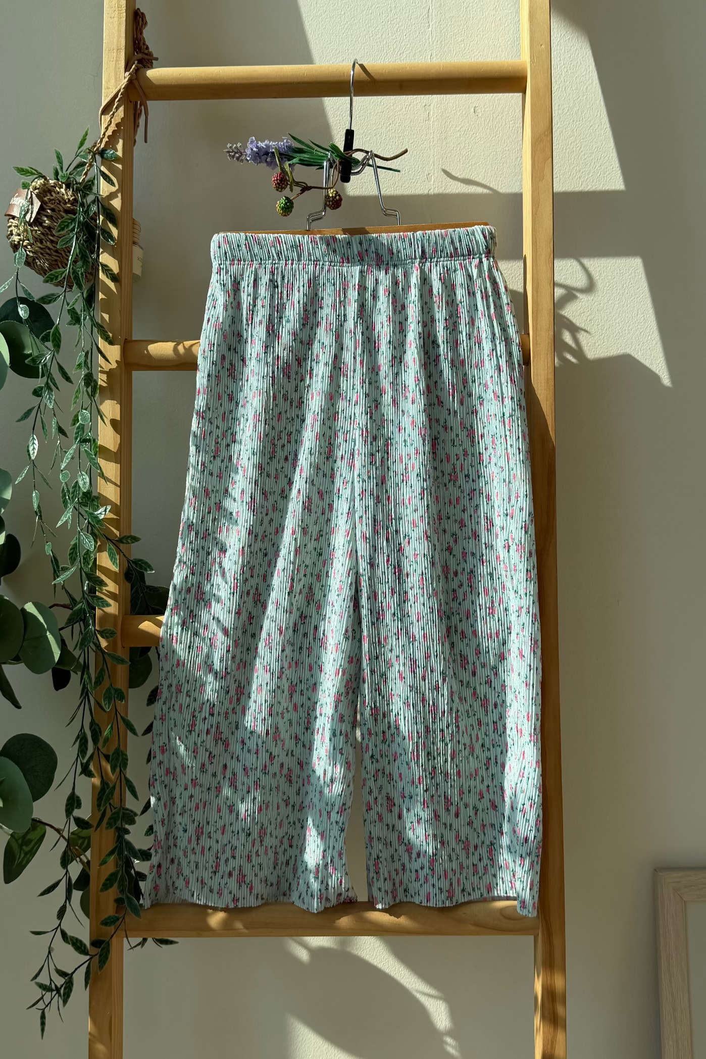 Floral Pleats Pants - Blue