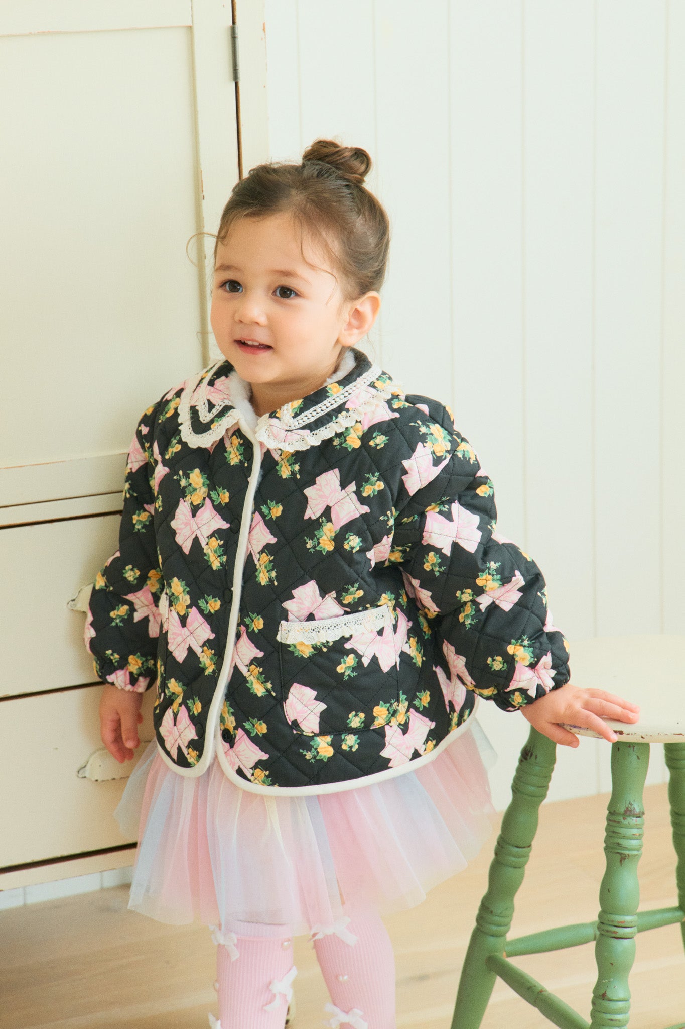 Ribbon Noir Frill Jacket
